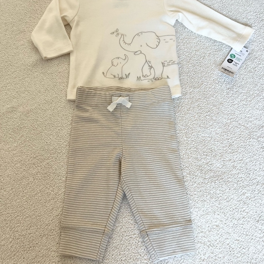 NWT Carter’s Set - Picture 2 of 6